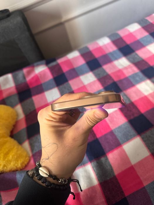 iPhone 16 Pro Max в идеальном состоянии!