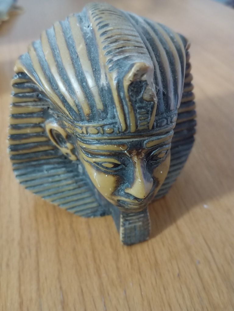 Statueta din piatra Tutankhamon