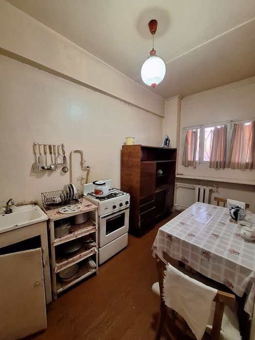 Ц4 2.9.9  56м² Своя  квартира (5 ШКОЛА) Посредникам не звонить