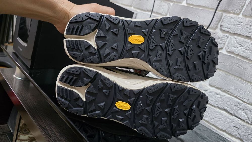 Оригинальные кроссы Columbia