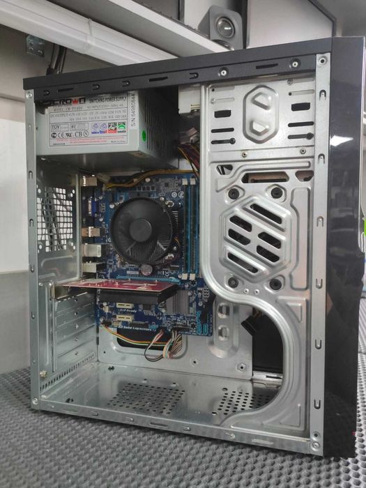 Crown (i3-2100/8GB DDR3/240GB SSD/400W PS)