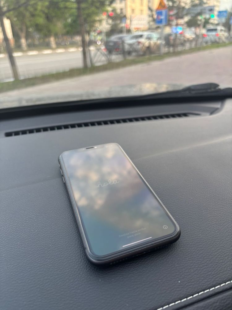 Iphone 11 64, 85%