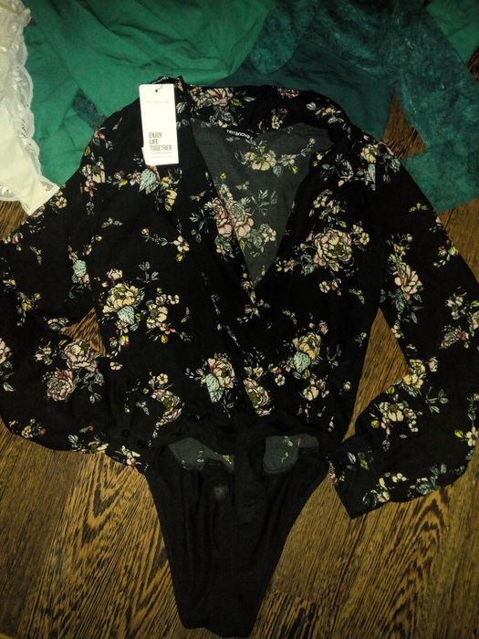 Нови с етикет бодита L-ка/TERRANOVA