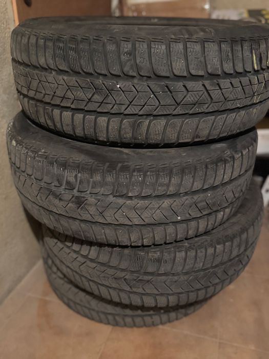 Зимни гуми PIRELLI Sottozero 3, 225/60 R18 100H