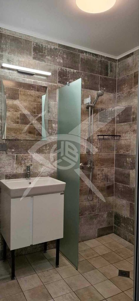 Дава се под наем Двустаен апартамент в Варна, Център - 50 кв.м за 600 € - Снимка #3