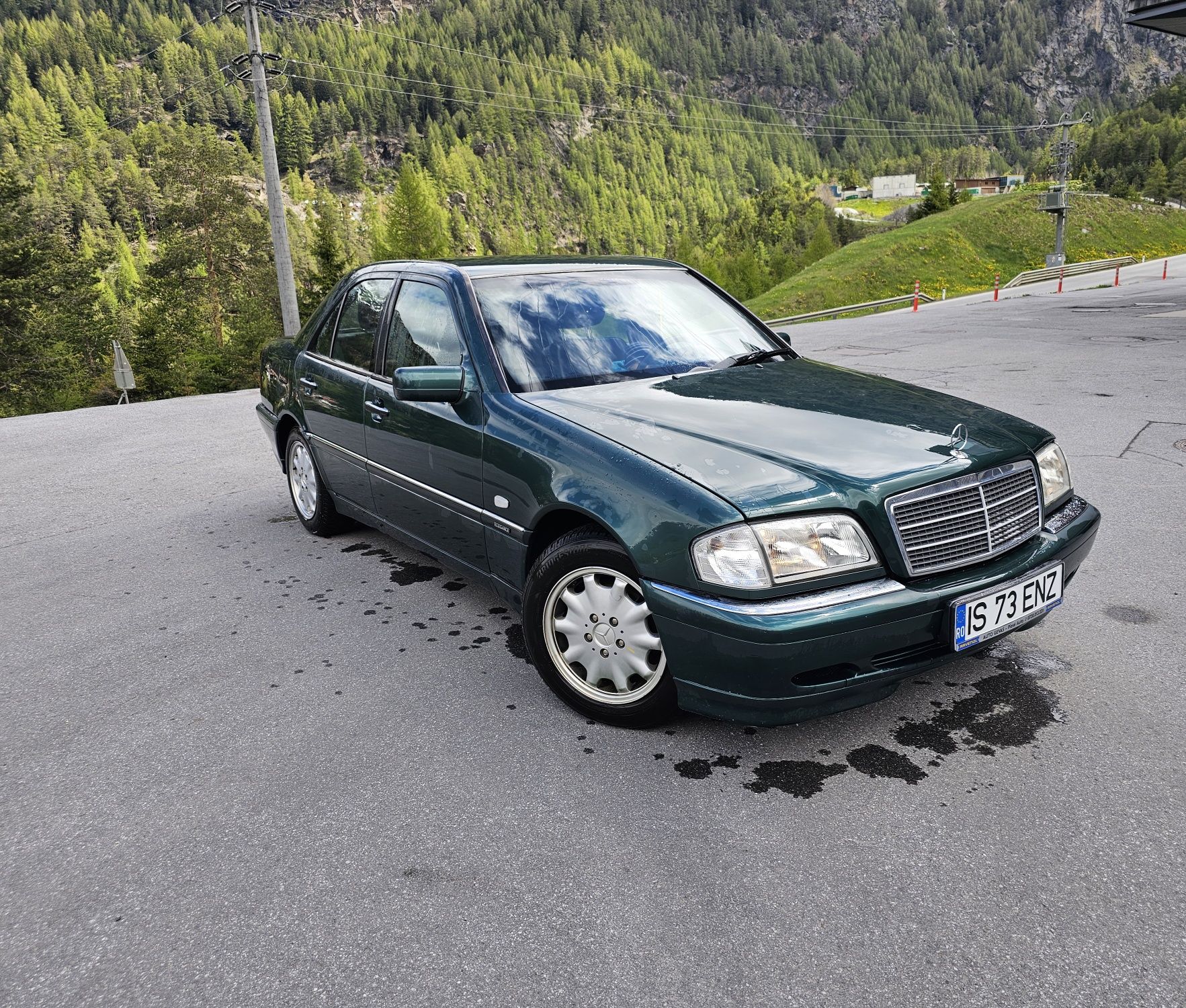 Mercedes-Benz W202