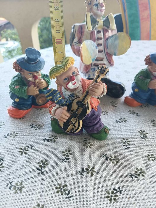 Clovni potriviti pt decor