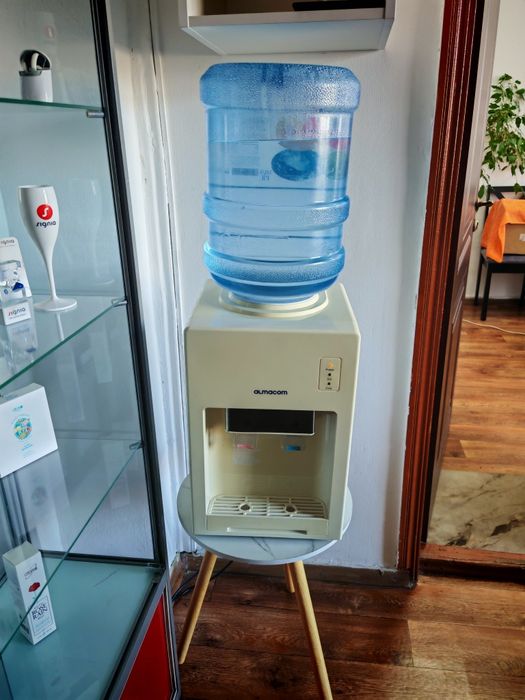 Кулер, с горячей и холодной водой