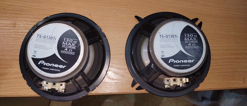 Продавам говорители Pioneer