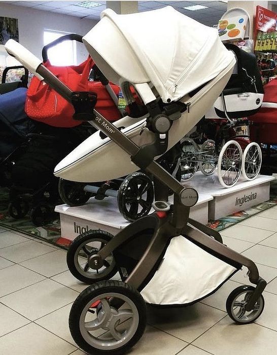 Продаю коляску Hot Mom. Почти новая