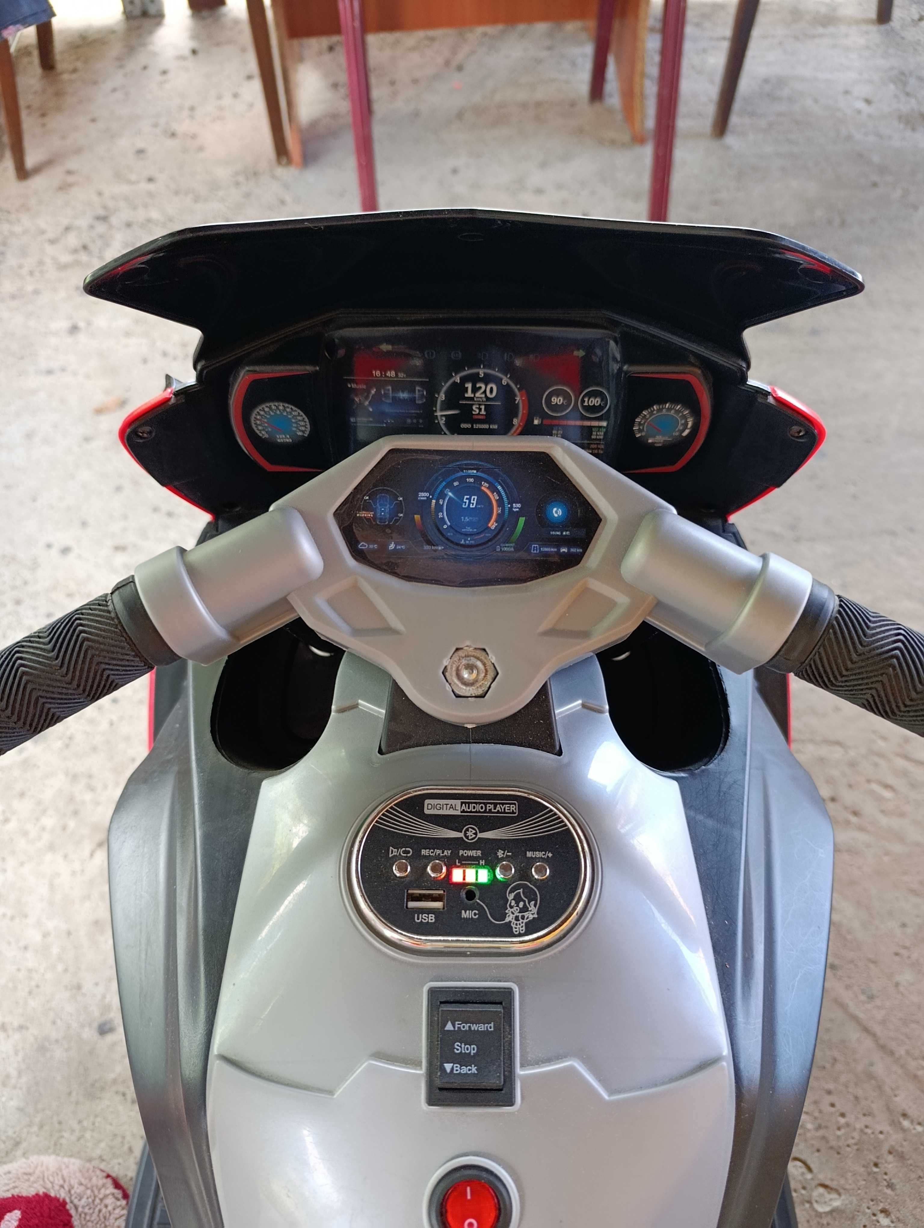 Vând motocicleta electrica copii 3-8 ani,stare f bună