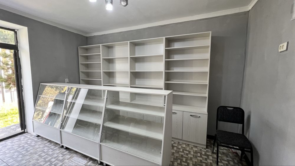 Do'kon uchun mebellar sotiladi zo'r holatda