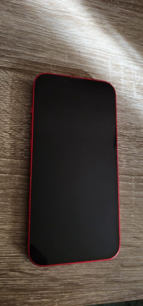 Iphone 14 roșu, 128GB + ÎNCĂRCĂTOR + CĂȘTI CU FIR (cumpărate separat)