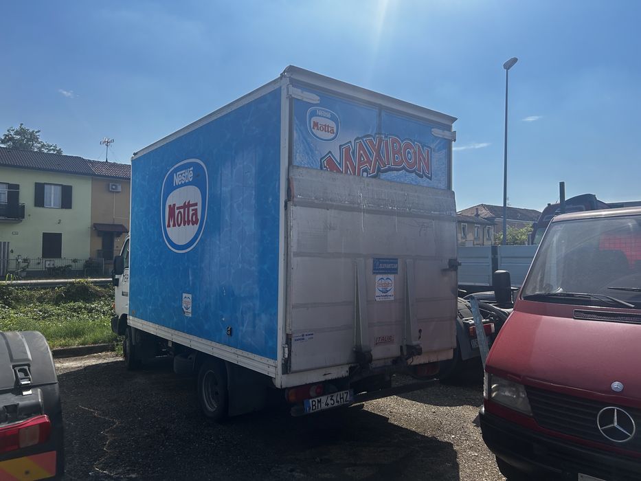 Фургон с падащ борд 3.7/2м