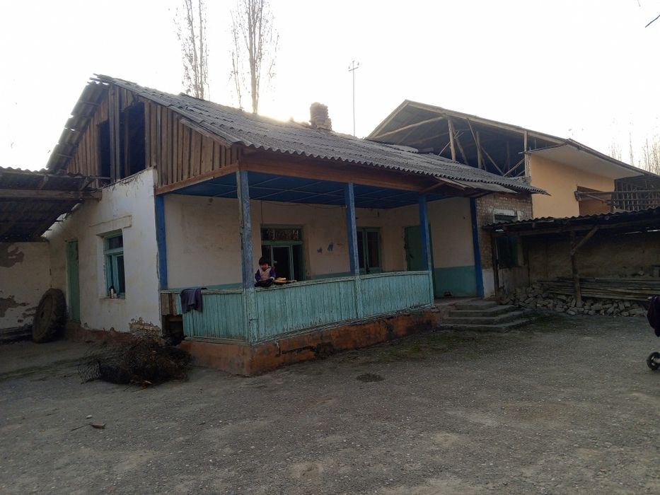 Ulugʼnor tumani uy sotiladi oqoltin 3 bolim