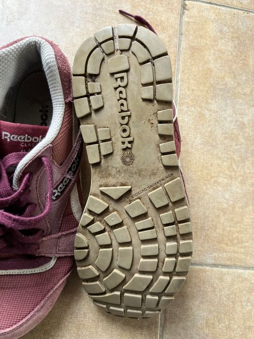 Vând pantofi Reebok nr 36