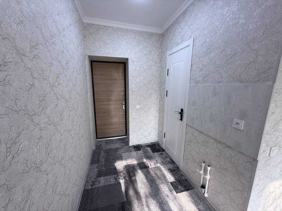 СРОЧНО !! Продается квартира в Яшнабаде 1/1/4 (17,5 кв/м) Авиасозлар 1