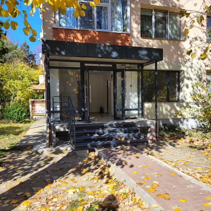 Ofer pt închiriat spațiu comercial aproximativ 35 m pătrați