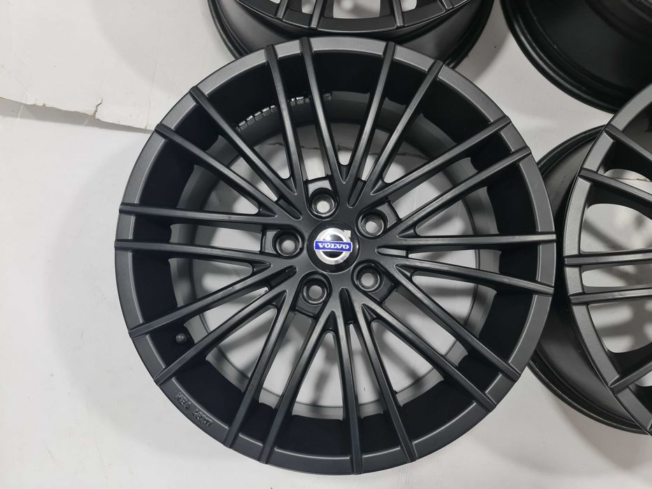 Jante 17 Ford Focus Mondeo Kuga Puma Volvo V40 V60 XC 8Jx17 ET45 5x108