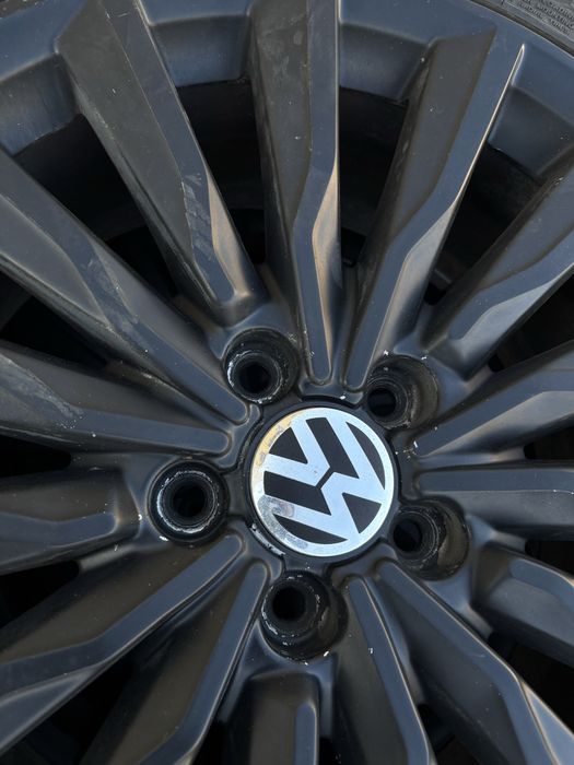 Jante aliaj 18 cu anvelope de iarna R18/225/40