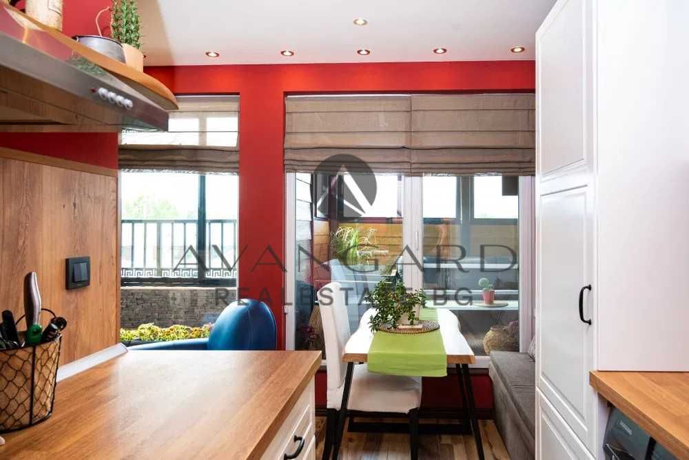 Продава се Тристаен апартамент в Пловдив, Център - 160 кв.м за 2040 €/кв.м - Снимка #5