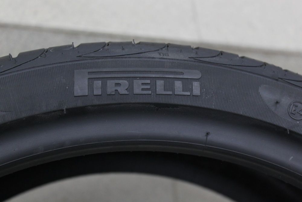 225/35-18 Pirelli