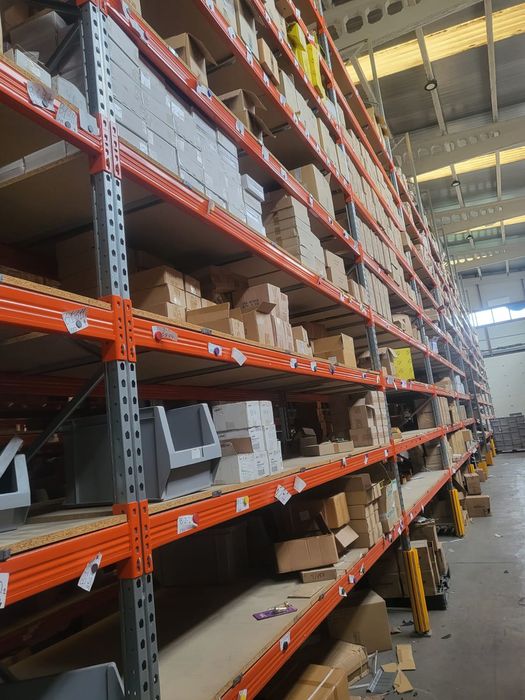 Rafturi metalice premium