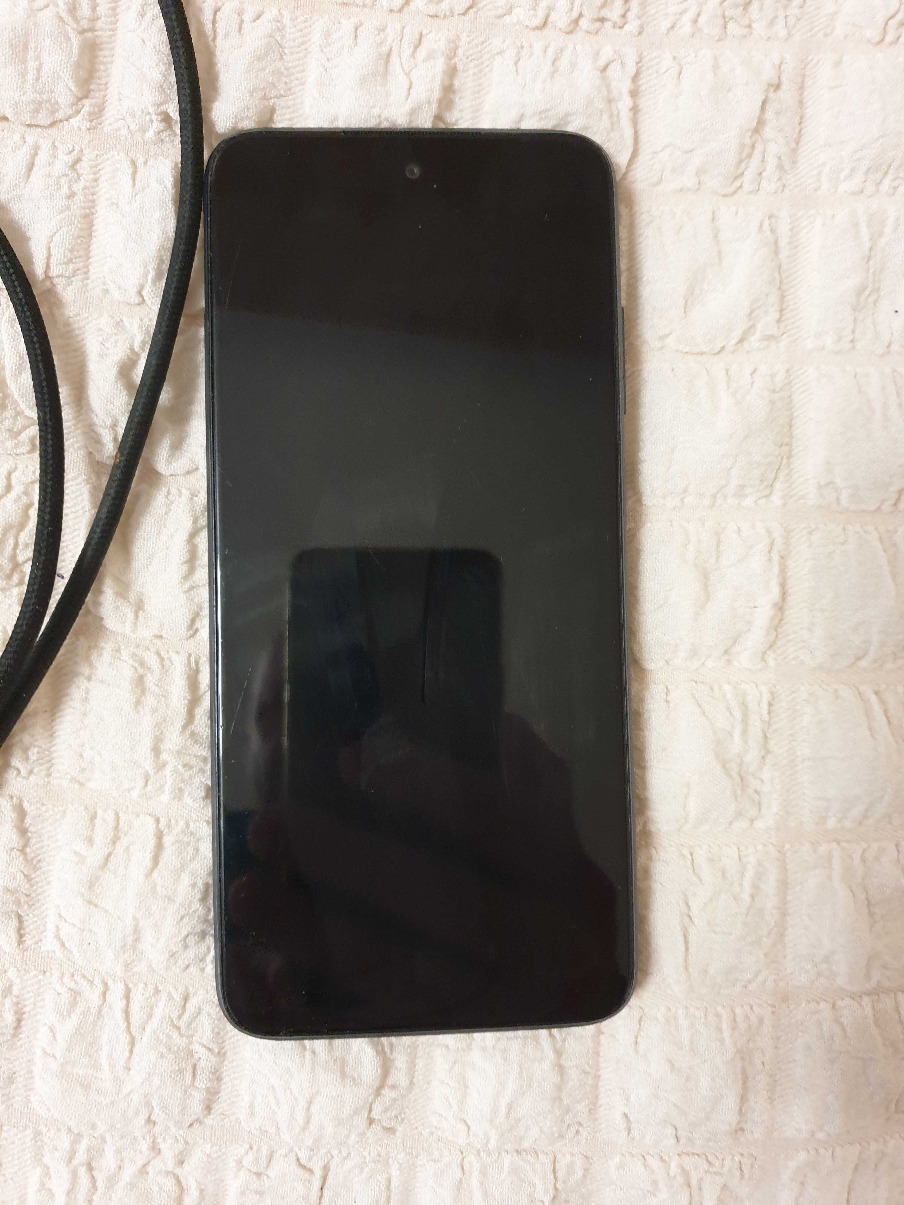 Продавам смартфон Хiaomi Redmi 10 в много добро състояние