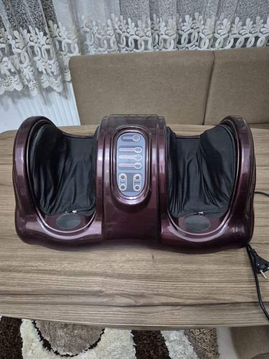 Aparat de masaj picioare