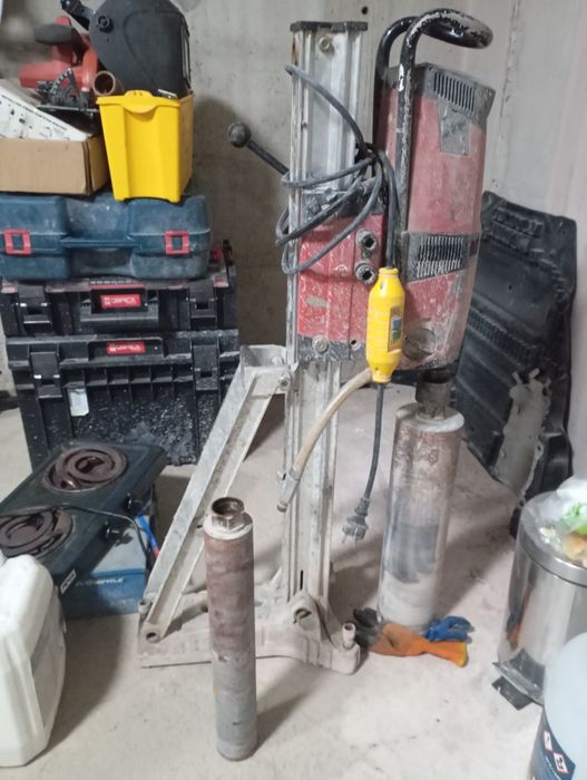 Продам алмазную установку Hilti DD200