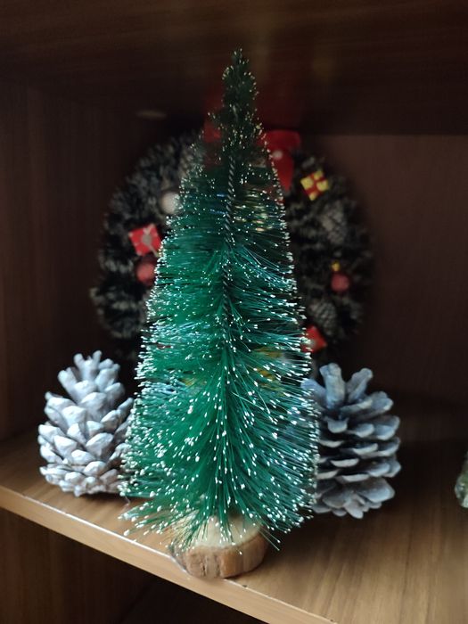 Ёлка искусственная