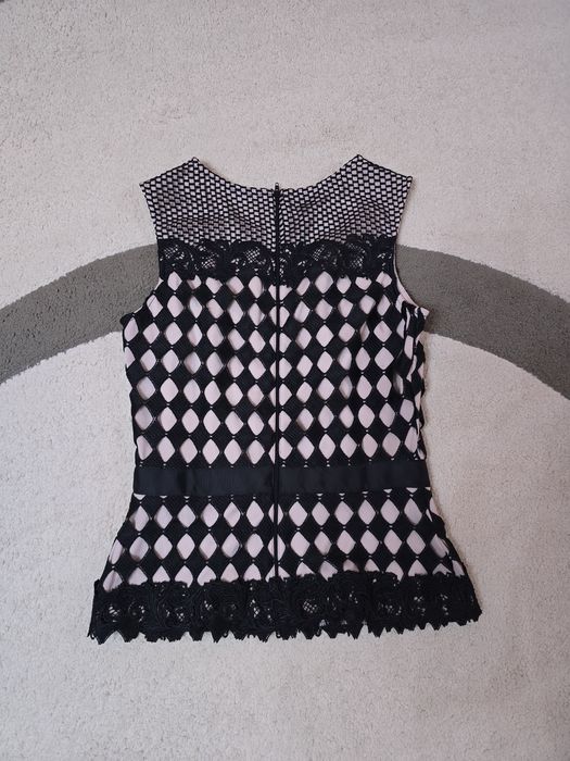 Продавам топ марка Miss Selfridge-  размер S