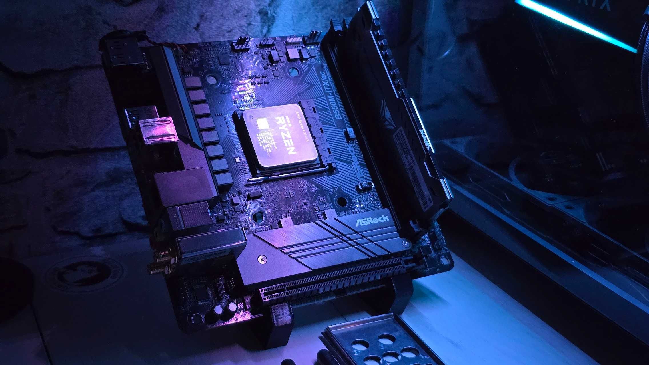 Комплект Ryzen 9 3950X + Asrock B550M-Itx + 32GB Patriot Viper