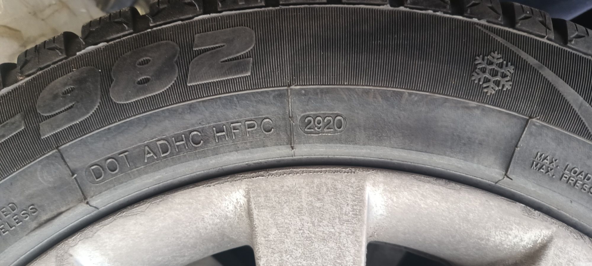 Зимни гуми с джанти 17ки BMW e60