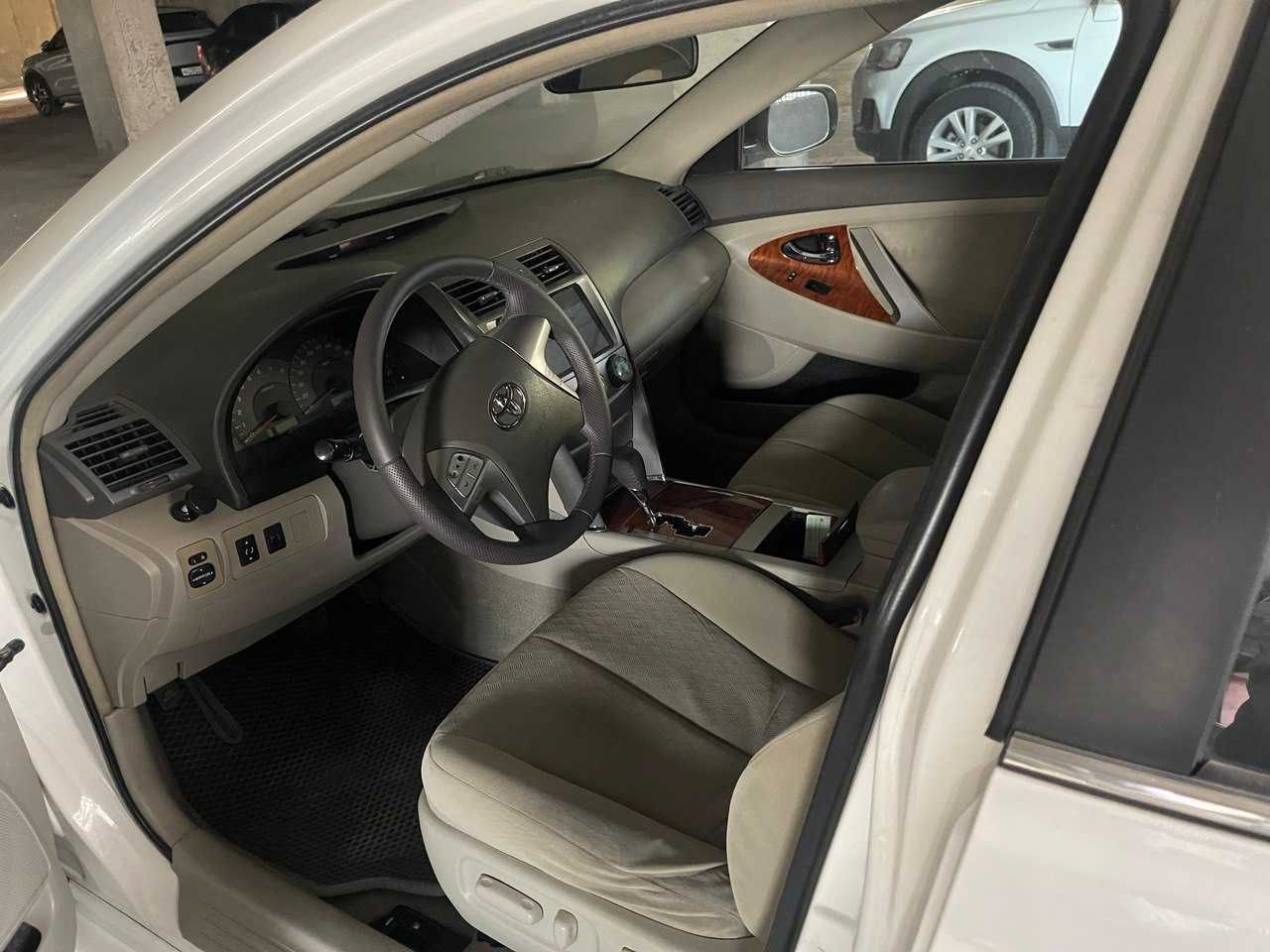 Продаётся Toyota camry 40 (2.4л)