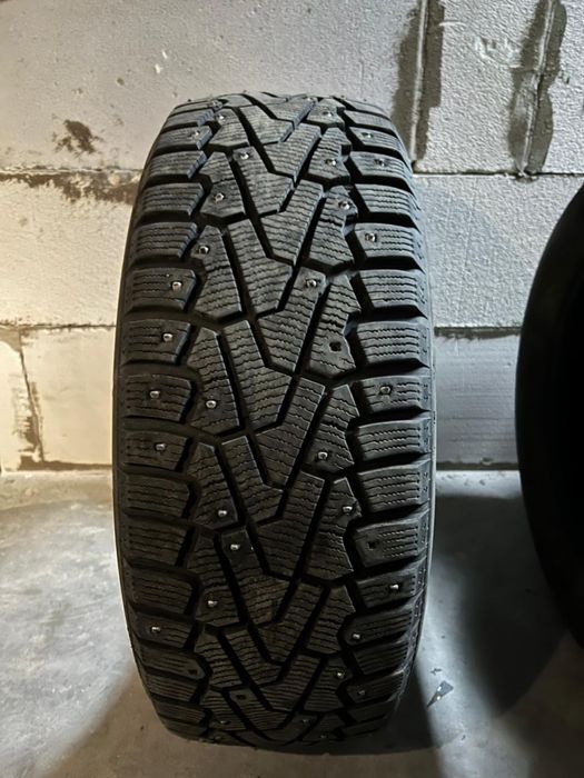 Шины зимние Pirelli шипованные