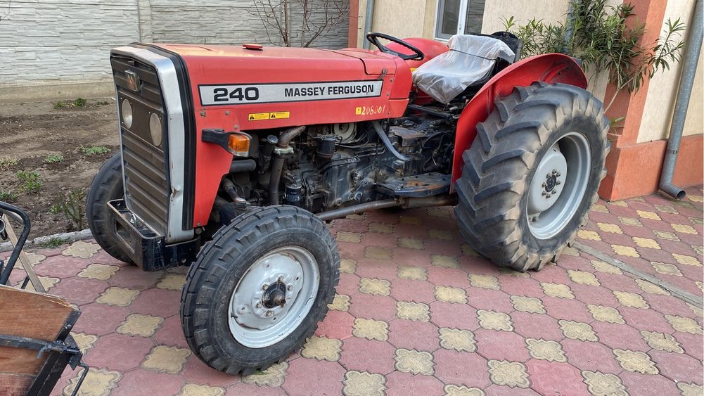 Massey Ferguson 240 . 55 cp