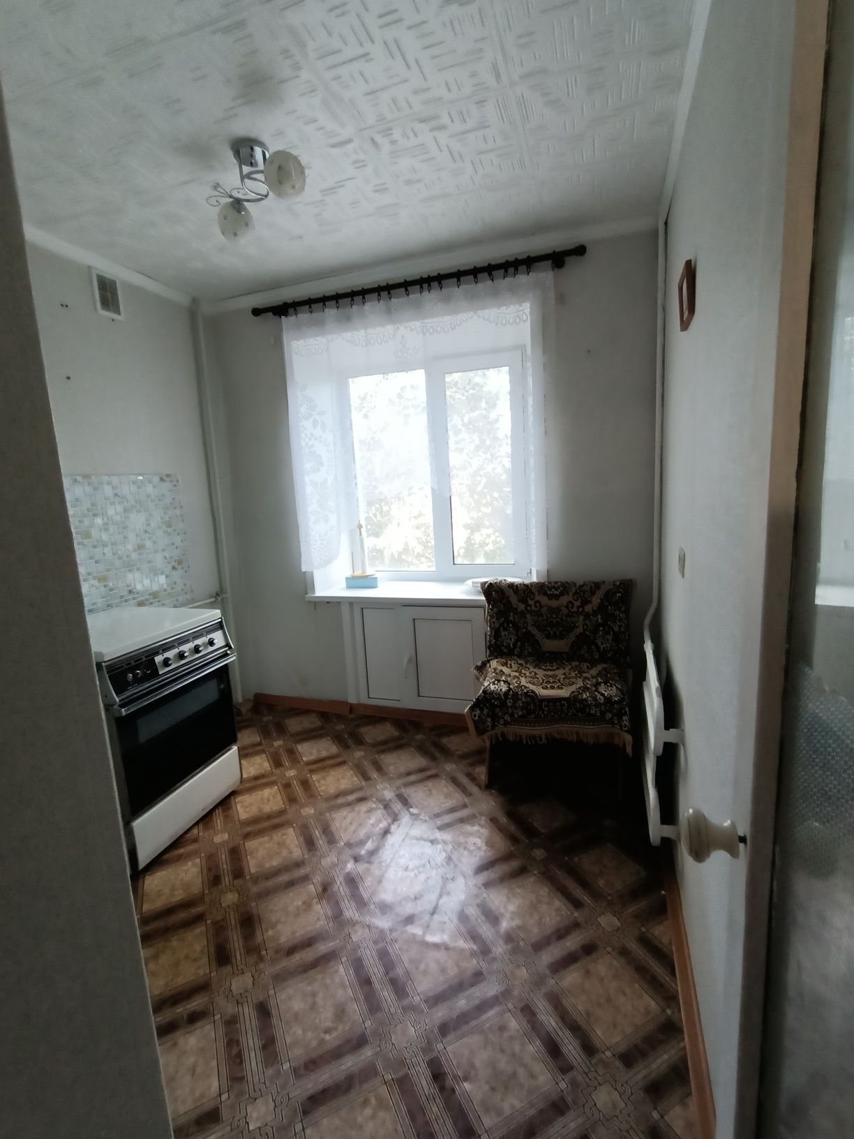 Продам однокомнатную квартиру по адресу г. Лисаковск, 4-18, 3 этаж.