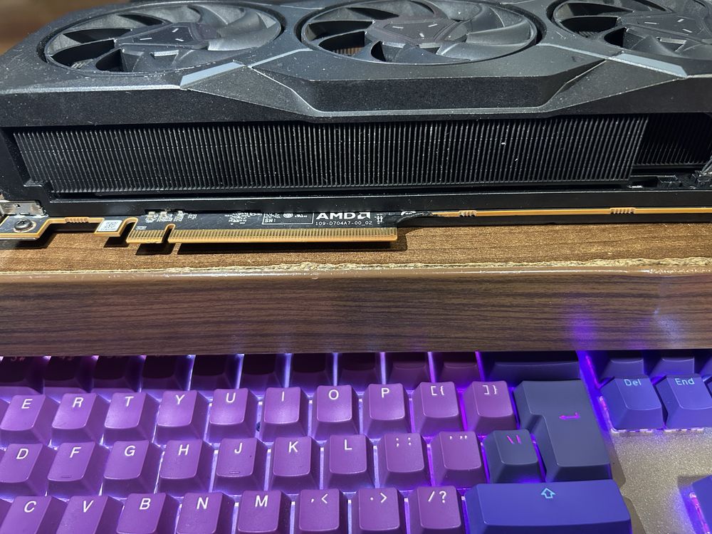 Placa video AMD Radeon RX 7900XT 20GB GDDR6X