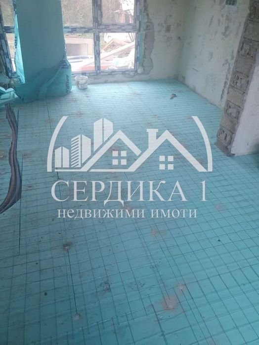 Продава се Къща в с. Саранци, Област София-област - 180 кв.м за 1389 €/кв.м - Снимка #4