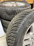 Гуми Bridgestone Blizzak LM-005 215/65/16 DOT2422 джанти за Субару 16