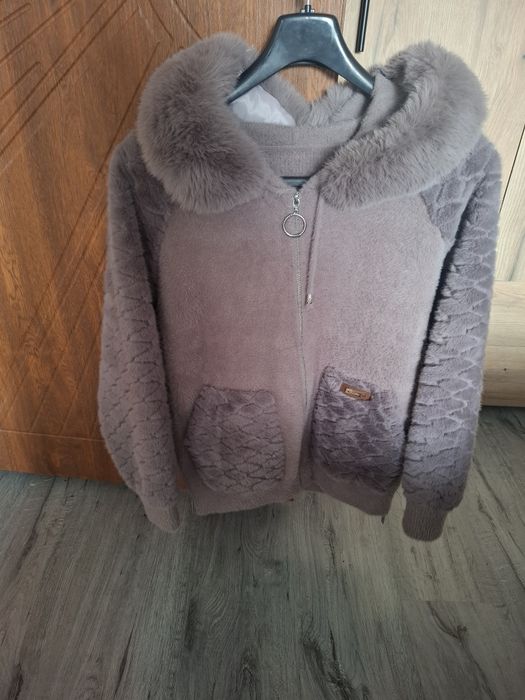 Пухено яке-суитчър