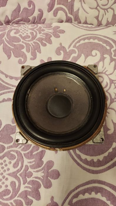 Динамик рабочии размер  19 см