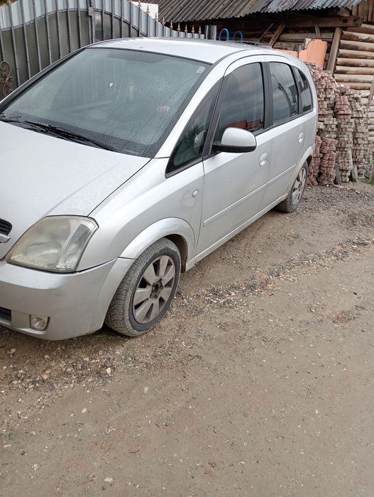 Vând Opel Meriva