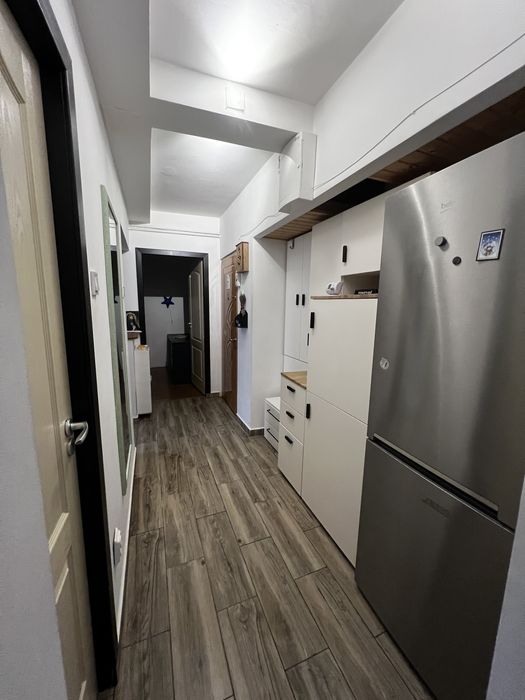 Apartament 3 camere Podul Ros