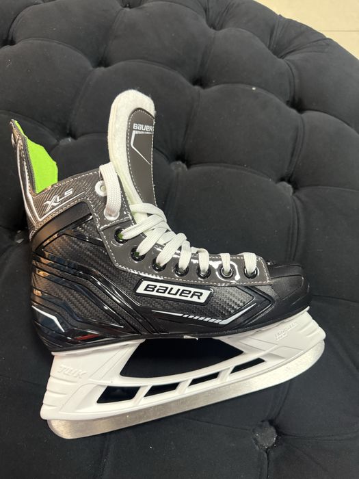 Хоккейные коньки для хоккея