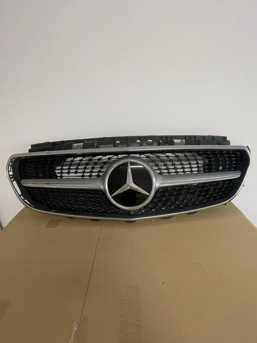 Grila bară Mercedes E Coupe W238