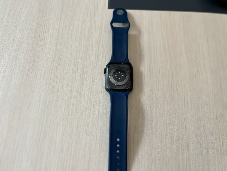 Продавам Apple Watch Series 7 45MM