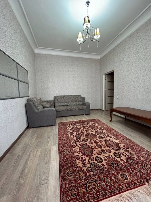 Мирабадский Ор-р Бывший Гламур 2/2/4 Ул.Нукус