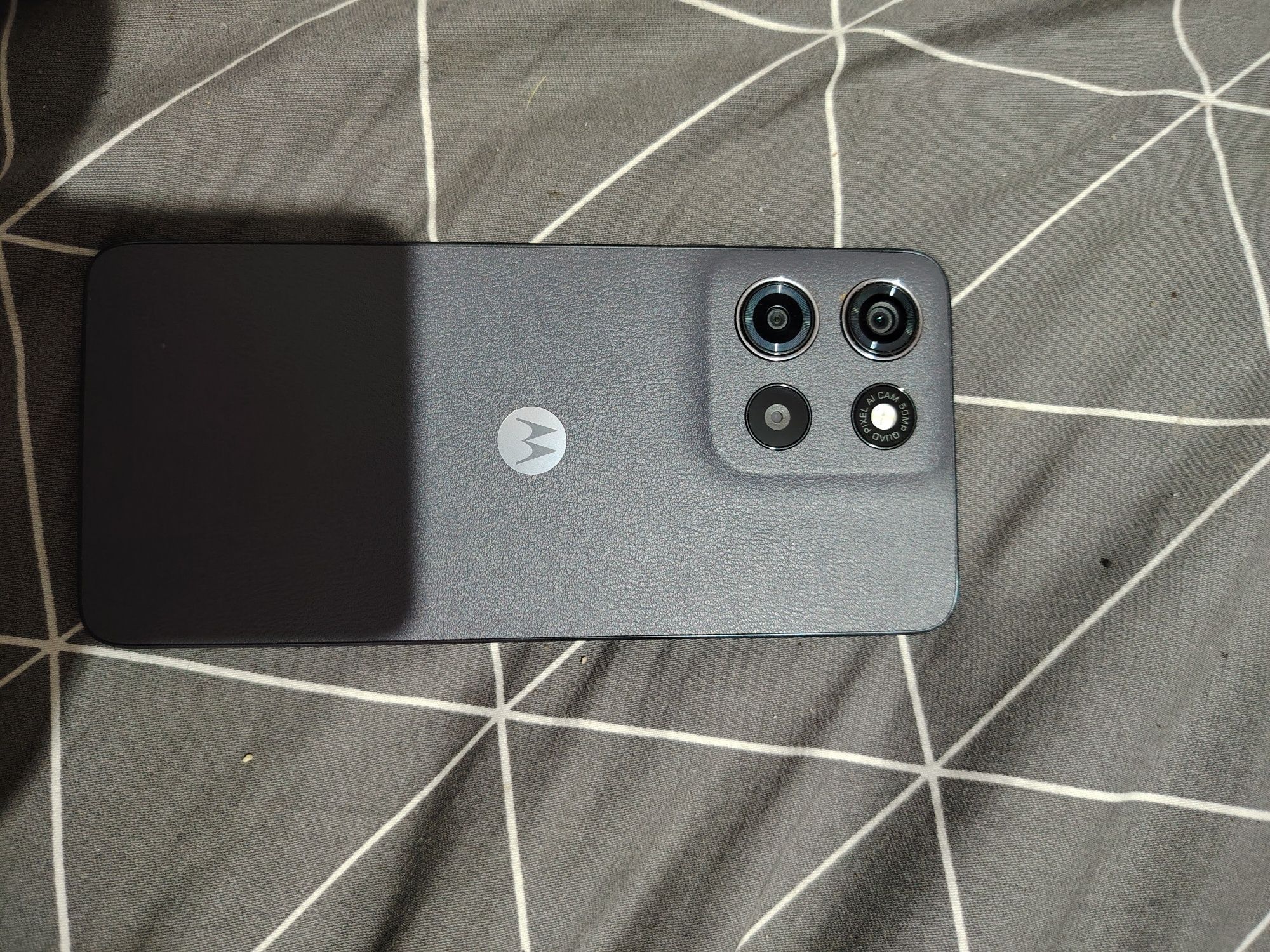 Vând Motorola G15